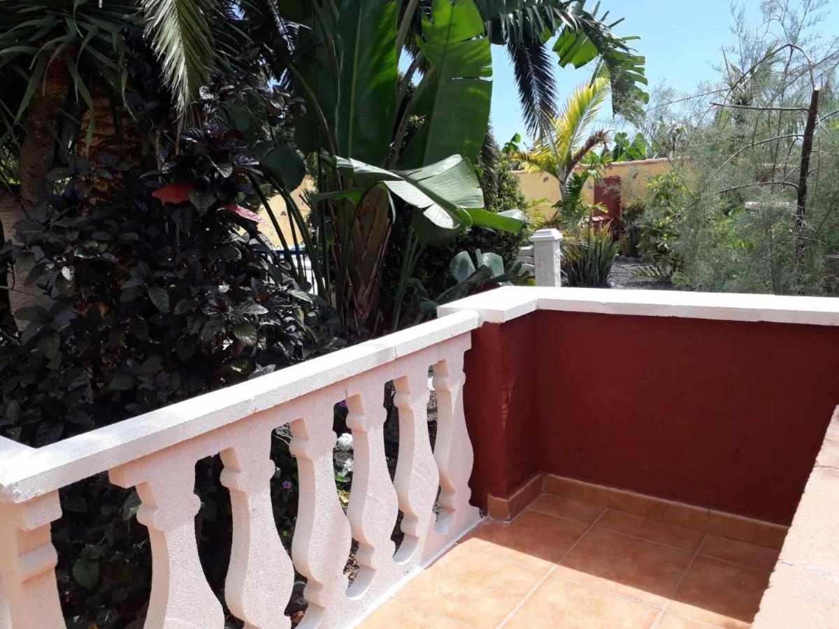 Jorsam Con Piscina Country house